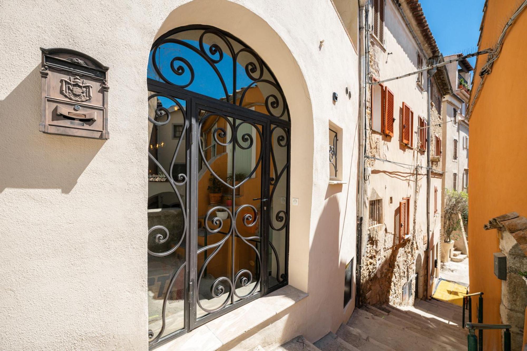 Le Coq Grimaldi - Wifi - Air Conditioning - Quiet Roccabruna Esterno foto